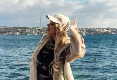 Ova atraktivna plavuša je ćerka poznate srpske voditeljke, kažu da je mamina kopija: "Ne želim da me porede"