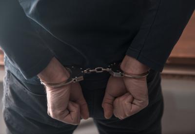 (FOTO) Tinejdžer (18) izvukao slamčicu iz automata a onda učinio nešto nezamislivo: Preti mu više od dve godine robije i više hiljada dolara kazne