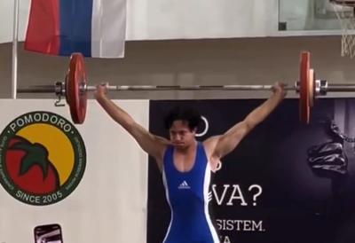 Vau kakvi mišići: Predstavnik Srbije na Evroviziji nije dobar samo u pevanju - Luka osvojio medalju na prvenstvu u dizanju tegova