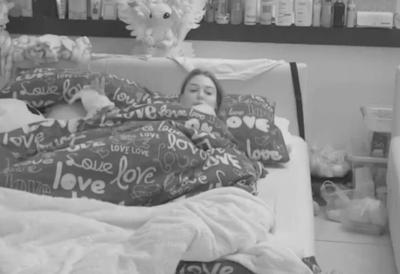 Asminu se tek sad ne piše dobro: Maja podigla glavu i imala je šta da vidi, odmah je shvatila šta se desilo