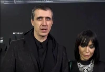 Ćerka Marije Bulat i dalje ispred zgrade sa bebom od dva meseca, psuje majku i plače: 