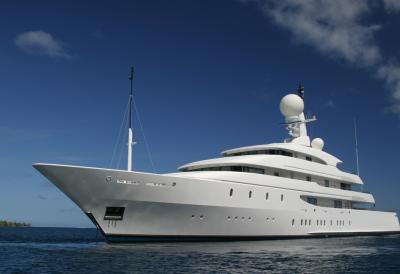 Jahta ruskog oligarha milijardera prošla kroz Ormuski moreuz: Vredna više od 500 miliona dolara, vlasnik Mordašov jedan od najbogatijih u Rusiji – jedno pitanje ipak ostaje ključno