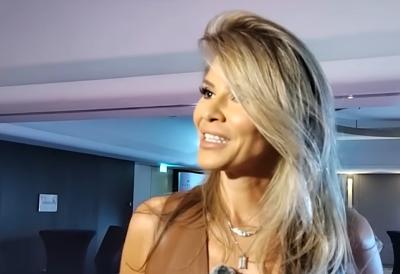 Promeniće 4 venčanice, iz Srbije stiže 60 zvanica: Novi detali o sutrašnjem glamuroznom venčanju Meline Džinović i bogatog Engleza