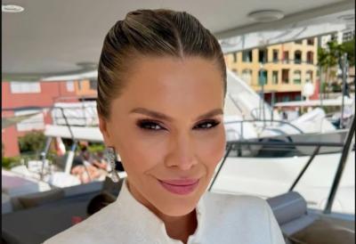 Melina Arnold pokazala kako je bila našminkana na gala venčanju: Minimalizam i luksuz spojila u jedno, na njoj minđuše od 1.000 €