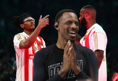 Otpad je u smeću, zadovoljstvo na licu: Naneliju prija Zvezdin poraz - dosuo još soli na ranu (GIF)