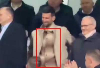 Za Novakovom košuljom odlepili i muškarci i žene: Ovo je cena! Ima i dosta NEOBIČNOSTI u tom odabiru