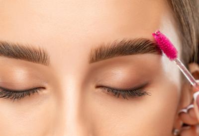 GREŠKE SA OBRVAMA KOJE DODAJU GODINE: Šminkeri žele da ih zaobilazimo