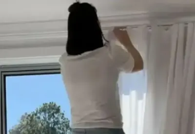 Pranje i PEGLANJE ZAVESA bez skidanja - Jednostavan trik koji štedi vreme i čini da mirišu kao nove