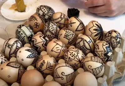 ŠARANJE uskršnjih jaja VOSKOM je prostije nego što mislite - Detaljan VODIČ kako da sami napravite šaralicu i najlepše ornamente