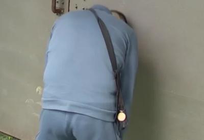 Bebica zakucao glavu u zid: Strašne scene u rijalitiju, nekontrolisano plače i zapomaže, želi napolje