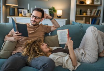 Vreme je za digitalni detoks: Zašto je knjiga jedini pravi protivotrov za 