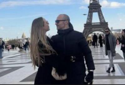 Aleksandar Sofronijević izveo ženu i bebu iz porodilišta: "Svi zajedno na praznik"