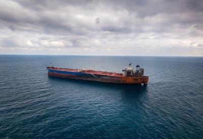 ''Tanker je van kontrole'', opšta panika u Sredozemnom moru: Prevozio ruski tečni gas pa se otkačio zbog stravične oluje, pomoć ne može da stigne nazad - EU upozorava na katastrofu