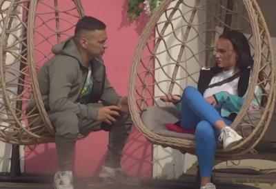 "Hoćeš da pričam kako sam spavala s tobom?" Teodori pukao film, urniše Bebicu uzduž i popreko, a njegove reči o Filipu će odzvanjati