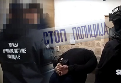 Policajci u automobilu pronašli arsenal oružja: Velika akcija u Nišu – evo šta je sve zaplenjeno (VIDEO)