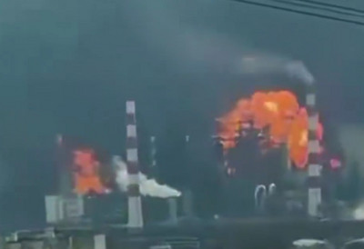 APOKALIPTIČNI PRIZORI: Crna, masna kiša prekrila Moskvu nakon najvećeg ukrajinskog napada od početka rata - gusti stubovi dima kuljaju u nebo (VIDEO)