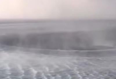 Ogroman vodeni vrtlog "progutao" površinu vode: Jezive scene usred oluje snimljene kod Krfa (VIDEO)