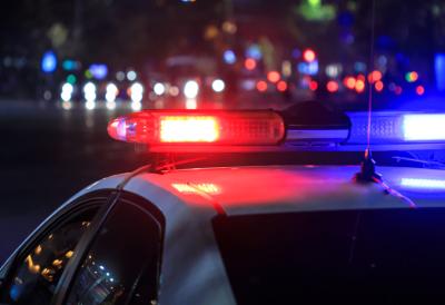 Radnici osetili nesnosan smrad u zgradi, policija zatekla užas: Telo muškarca ležalo u poodmakloj fazi raspadanja, na njemu pronađen uznemirujući trag