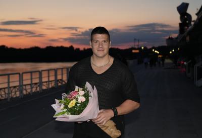 Sloba Radanović ne živi samo od pevanja: Ima privatni biznis u koji je uložio 300.000 evra, dolazi mu cela estrada, novac samo kaplje