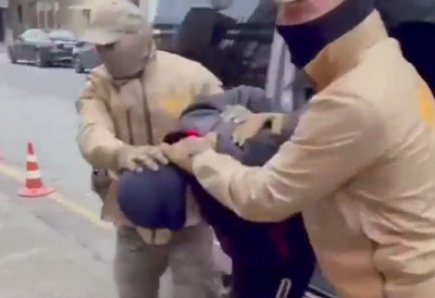 (VIDEO) Mladi Rumun uhapšen u Rusiji kao u akcionom filmu: Optužili ga da je Ukrajini otkrio poverljive lokacije, agenti ga munjevito oborili na zemlju - evo koliko godina zatvora mu sledi
