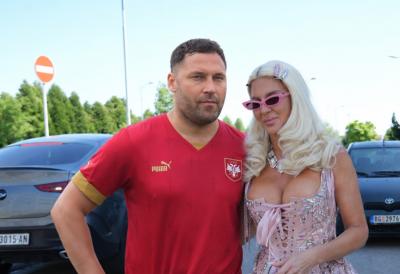 "Jadna, izmišlja priče sa svojih 20, 30 lažnih naloga": Dušk