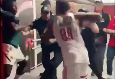 MA, KO MOŽE DA GA ZAUSTAVI: Tajrik pesnicom na Nana! Isplivao snimak iz tunela - Totalni džumbus u Pireju (VIDEO)