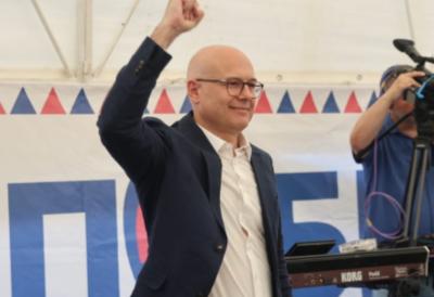 (FOTO) VUČEVIĆ U FUTOGU "Pred nama su izbori, borićemo se za