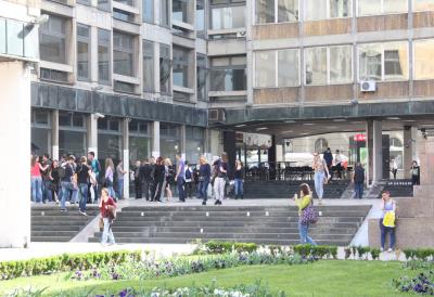 Dekan Filozofskog fakulteta biće saslušan zbog smrti devojke i paljenja pirotehnike u zgradi visokoškolske ustanove