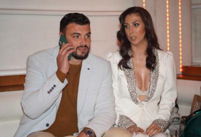 "Ja nisam ni buržuj, ni milioner" Muž naše pevačice progovorio o tvrdnjama da potkrada sopstvenu suprugu