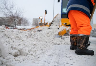 Ljudi zaglavljeni u vozilima: Hitna intervencija na Kozari, evakuisano šest osoba