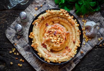 NE BACAJTE PARE na humus, već ga napravite sami kod kuće za 5 minuta!
