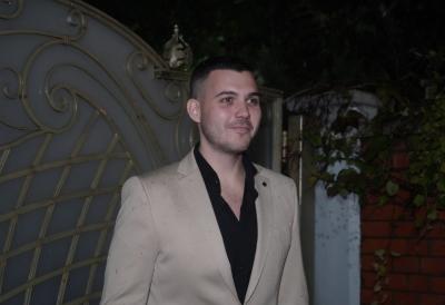 Viktor Živojinović pokazao kako provodi praznik - evo ko mu pravi društvo u domu