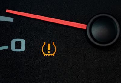 KORNJAČA NA TABLI?! Automobil vam već šapuće OZBILJAN KVAR - Ignorisanje može skupo da vas košta!