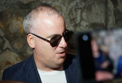 Skandal na koncertu Saše Matića: Snimak sa bine zgrozio mreže, klavijaturista uhvaćen u krađi usred nastupa (VIDEO)