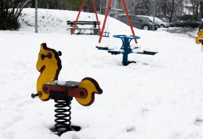 Deca nestala nakon škole - Dvojica devetogodišnjaka nestala pod ledom: Policija odmah pokrenula istragu