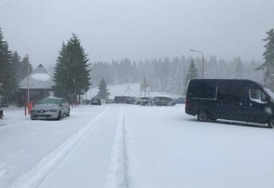 Aprilski šok na Kopaoniku: Sneg veje kao usred zime, temperatura u minusu