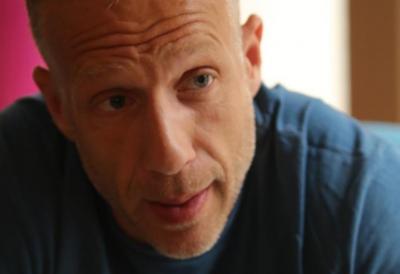 Uglavnom mu pišu muškarci - Milan Kalinić progovorio o porukama koje dobija zbog svojih golišavih fotografija: "Neverovatno je šta se dešava"