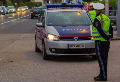 Kompletna blokada centra grada: Veliki broj policije na licu mesta, sav se saobraćaj preusmerava - Niko ne zna šta se dešava