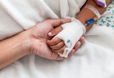 "Čula sam anesteziologa, a onda zanemela" Užičanka ispričala potresnu priču nakon smrti devojčice u Čačku: Njen sin jedva preživeo operaciju krajnika