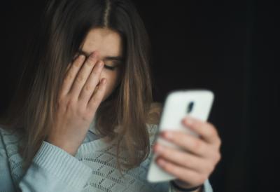 Masovni prekid rada šokirao korisnike: Popularne aplikacije nestale sa mreže satima, evo šta se desilo!