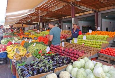 Opšta makljaža na pijaci, intervenisala policija: Razlog sukoba koji je eskalirao u tuču sve ostavio u neverici