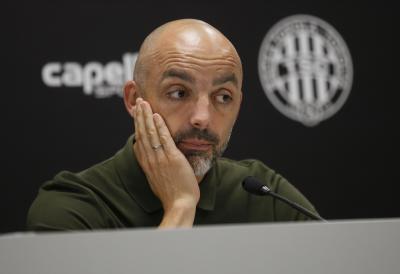 NA ŽESTOKOM JE UDARU: Izraelci transparentom poslali nedvosmislenu poruku Lazetiću