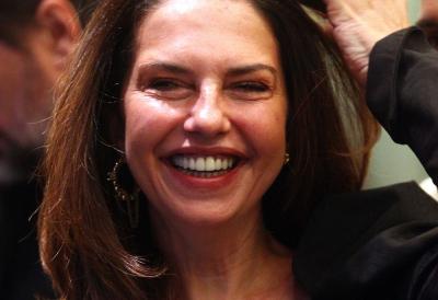 Nikad prisniji u javnosti: Jedna od naših najlepših glumica sa suprugom razmenjuje nežnosti pred svima! Čola peva, dok Nataša radi OVO