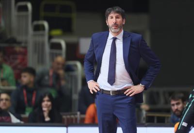 Selektor nemške košarkarske reprezentance Aleks Mumbru hospitaliziran pred Eurobasketom