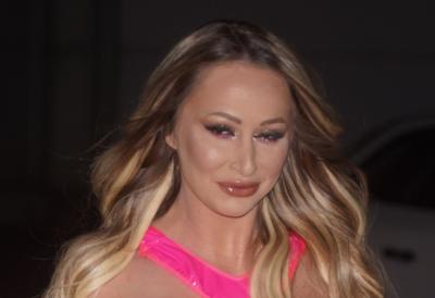 Isplivao cenovnik Mace Diskrecije - atraktivna starleta otkrila koliko košta kontakt sa njom, u pitanju su paprene cene