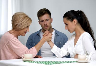 One su snaje i svekrve iz PAKLA: Ove horoskopske kombinacije unose HAOS u svaki dom