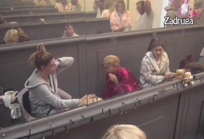 Ana Ćurčić, Milica Veselinović