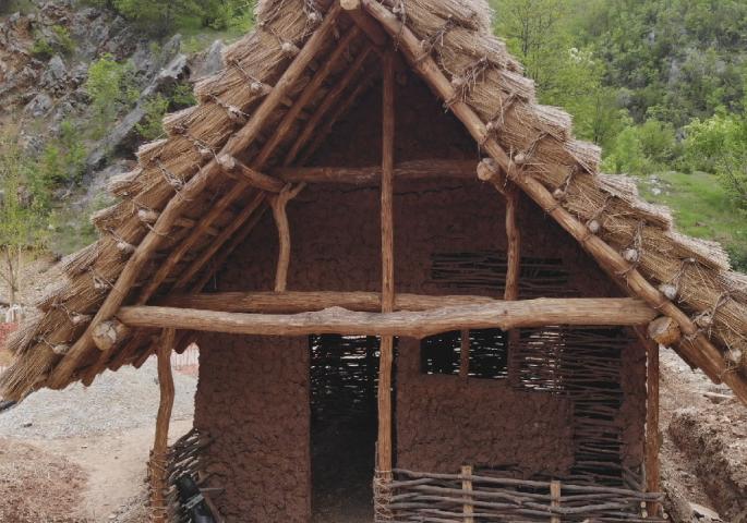 Kuće od blata i zemunice svedoče o drevnim vremenima