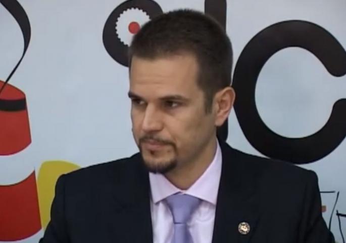 Ko je član POKSa Vladimir Jelić?