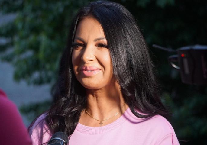 Tina Ivanović izvadila silikone